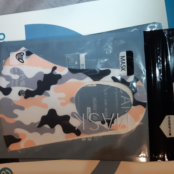 New!!! Face Masks - Picture 7 of 10